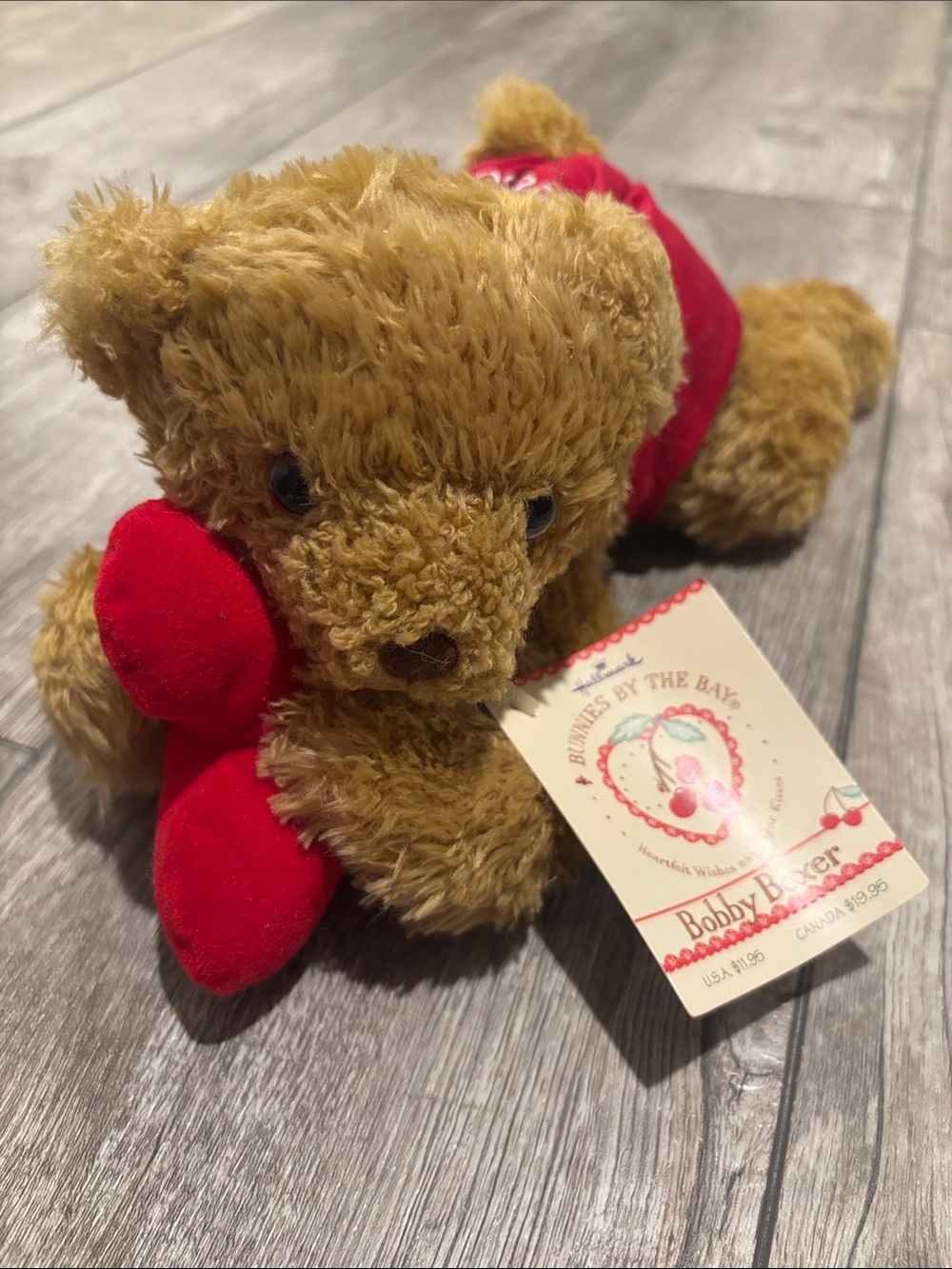 2002 Hallmark Bunnies by the Bay Bobby Boxer Plush Bear with Red Heart